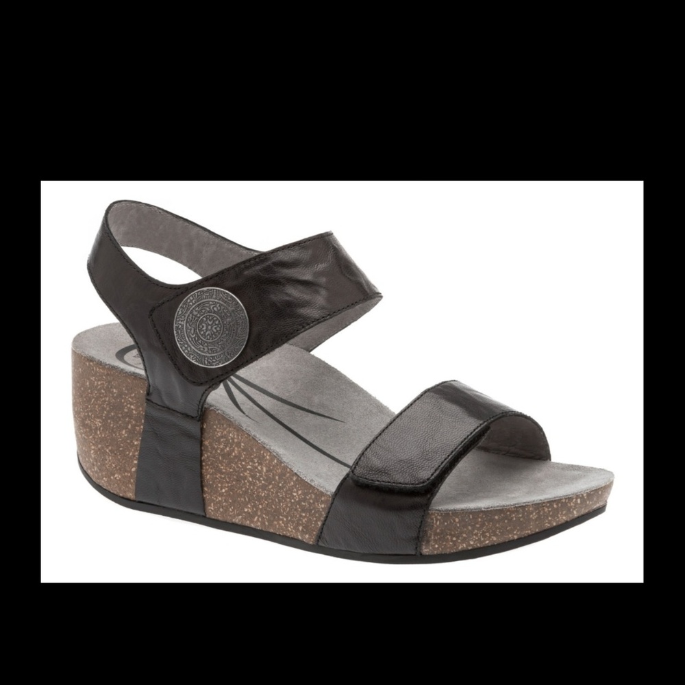 Abeo orthotic wedges size 41. Fits like a 10